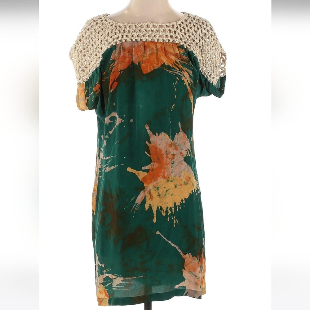 Crochet Yoke Green Floral Shift Dress
